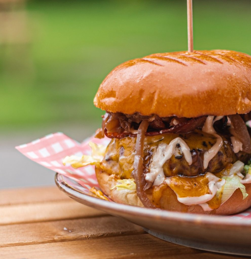 Junction One Outdoor Dining in Tipperary Ballykisteen Hotel